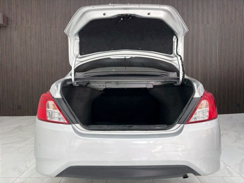 NISSAN VERSA V-DRIVE 2020