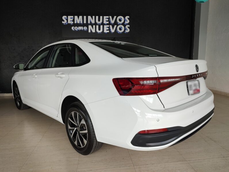 VOLKSWAGEN JETTA CONFORTLINE 2025