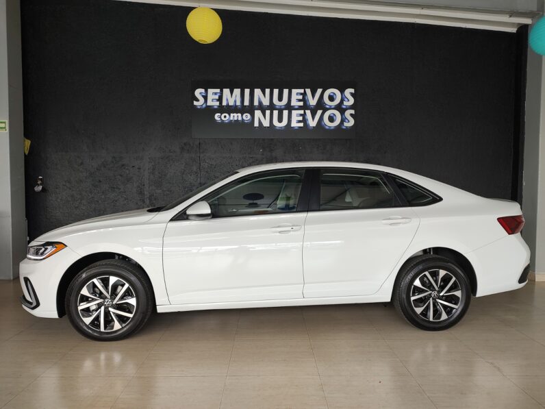VOLKSWAGEN JETTA CONFORTLINE 2025