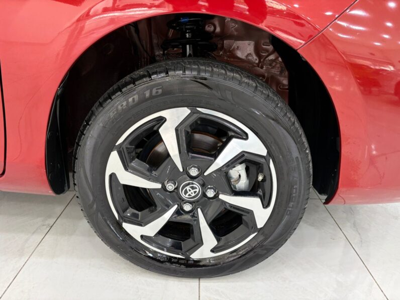 TOYOTA YARIS S 2024