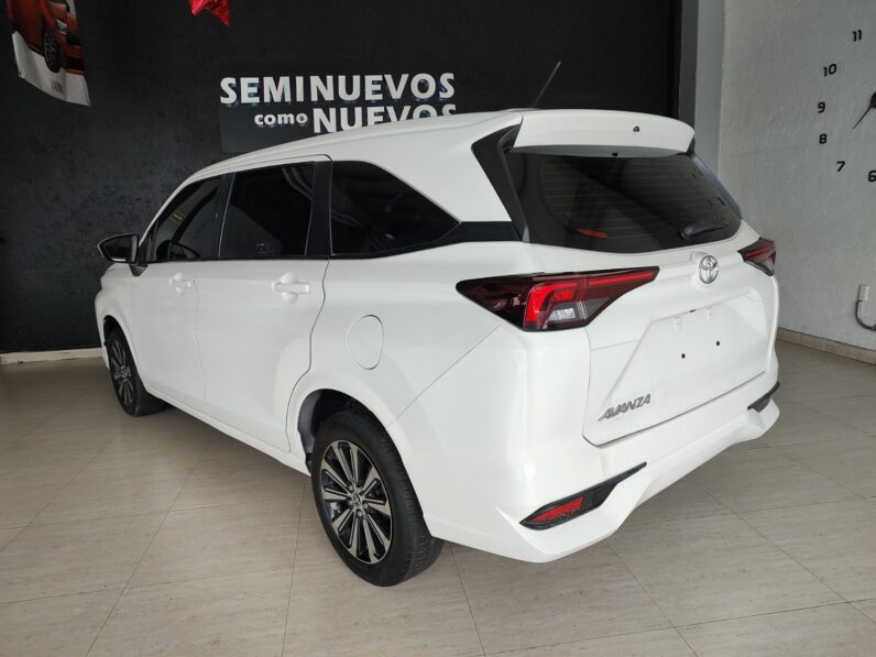 TOYOTA AVANZA 2024