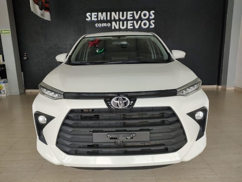TOYOTA AVANZA 2024