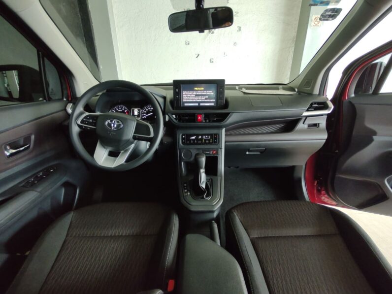 TOYOTA AVANZA 2025