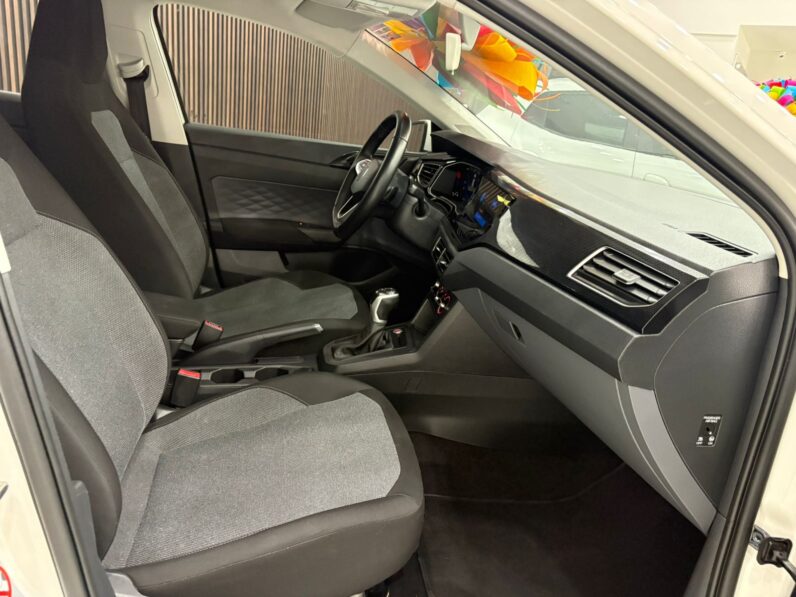 VOLKSWAGEN POLO 2024