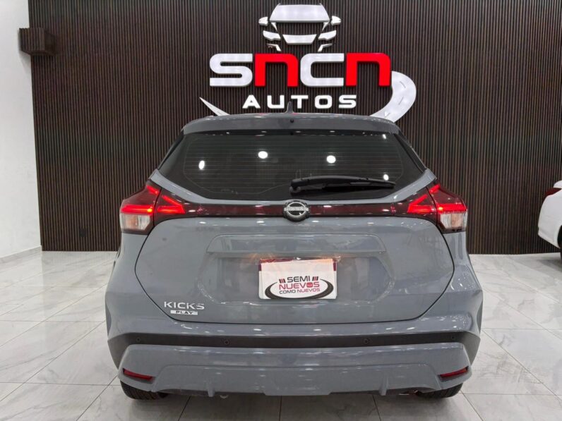 NISSAN KICKS 2023