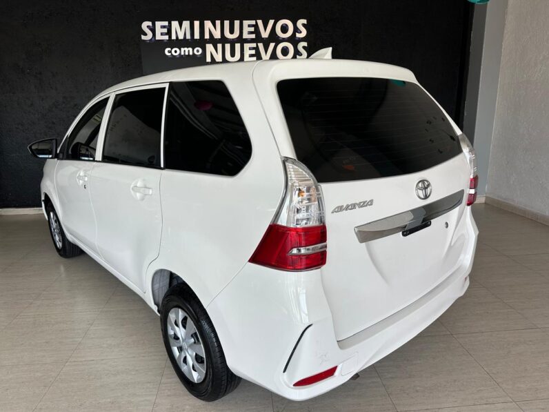 TOYOTA AVANZA