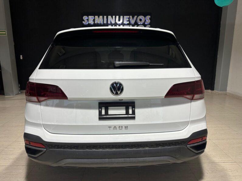 VOLKSWAGEN TAOS 2024