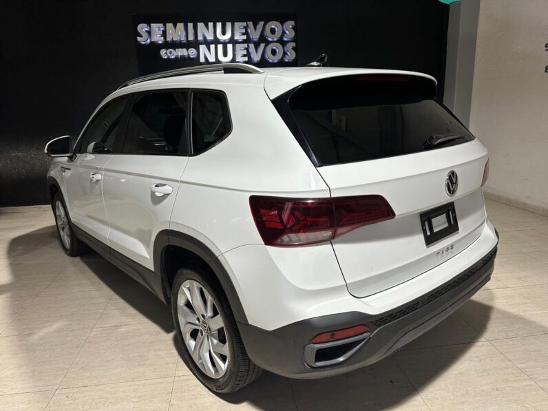 VOLKSWAGEN TAOS 2024