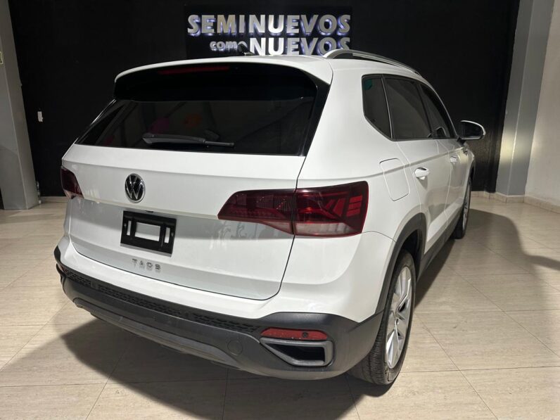 VOLKSWAGEN TAOS 2024