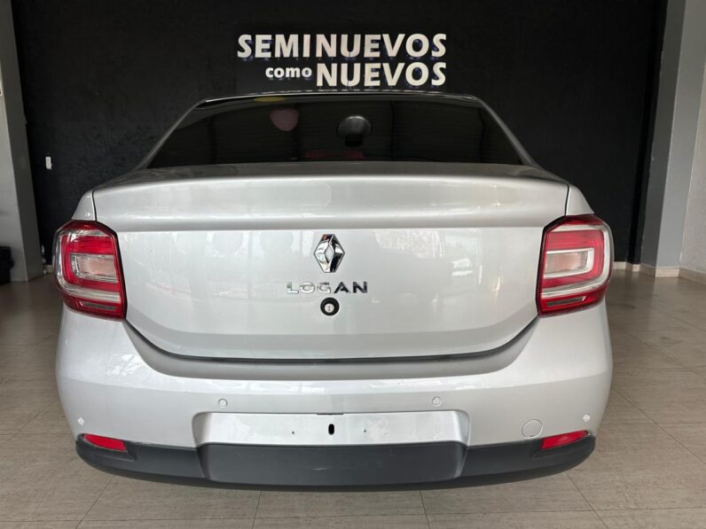 RENAULT LOGAN 2024