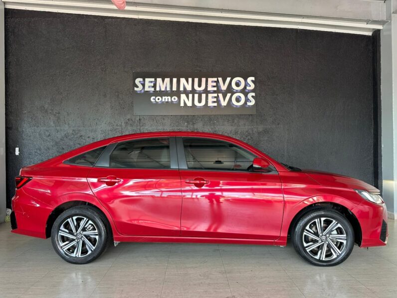 TOYOTA YARIS 2024