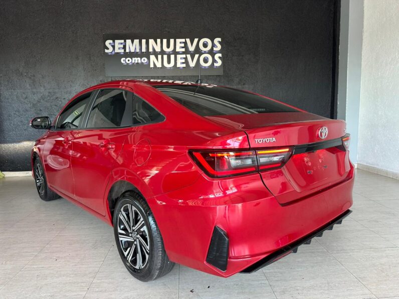 TOYOTA YARIS 2024