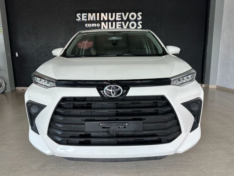 TOYOTA AVANZA 2024
