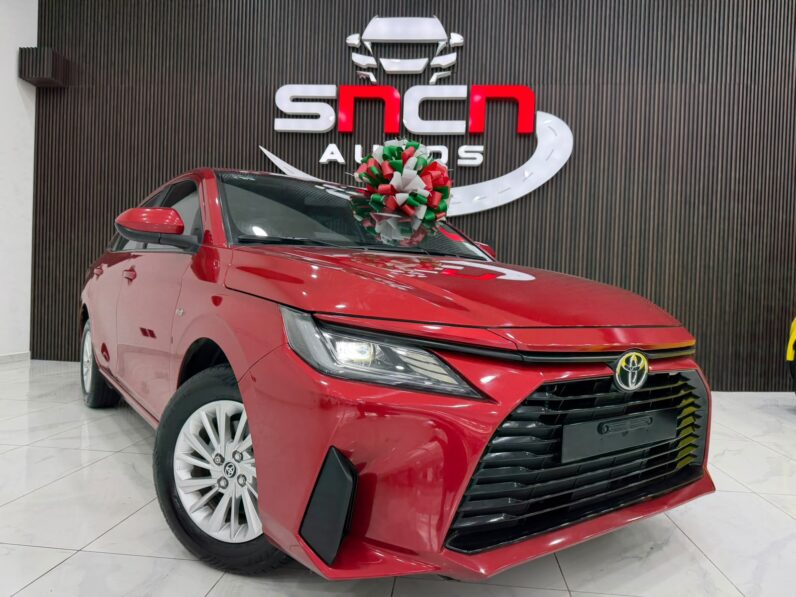 TOYOTA YARIS 2024