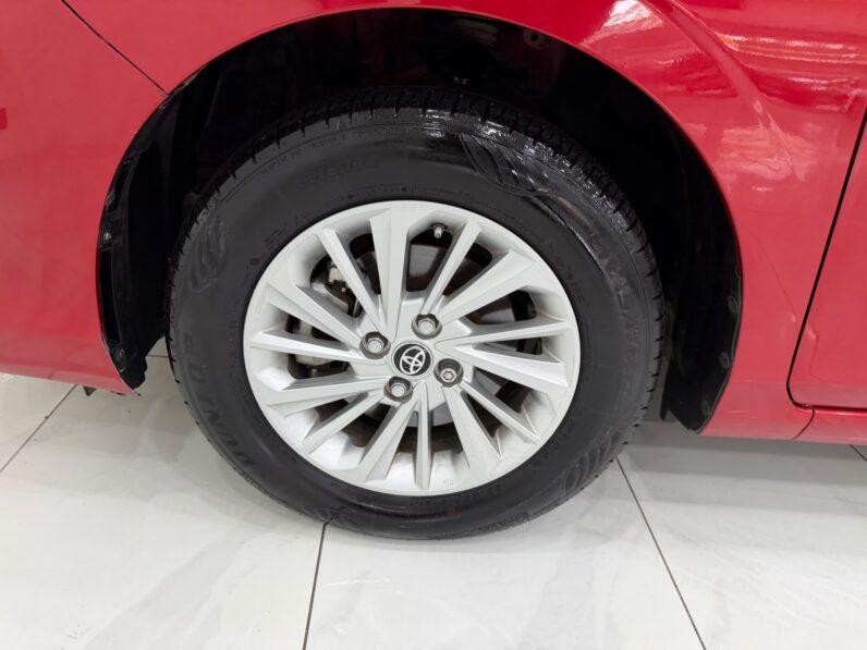TOYOTA YARIS 2024