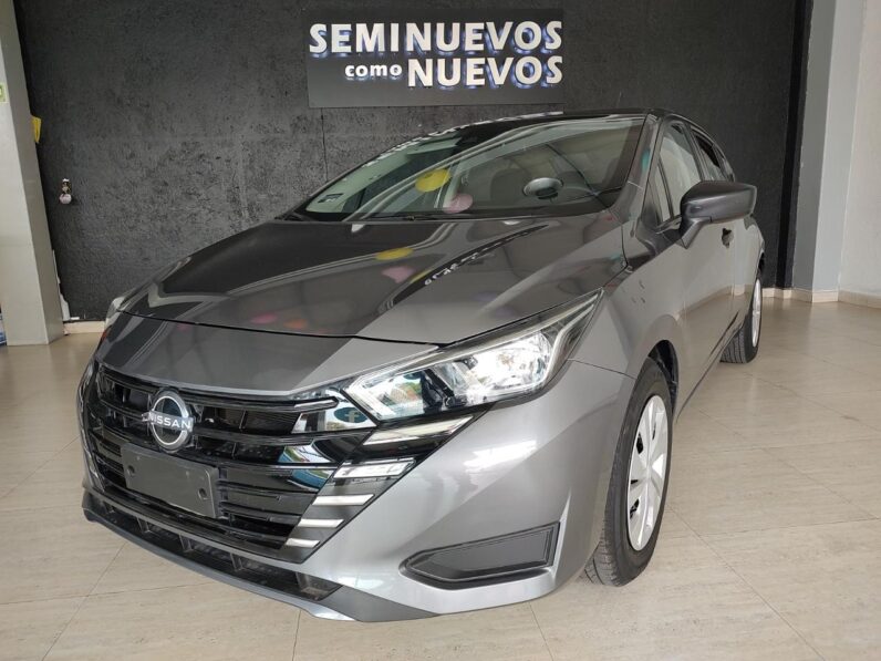 NISSAN VERSA 2025