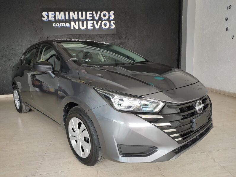 NISSAN VERSA 2025