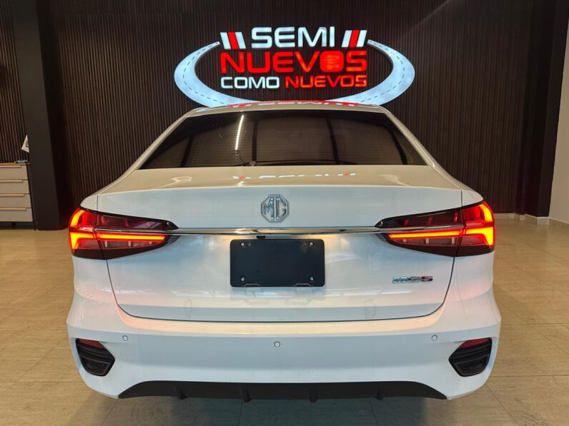 MG MG5 2026