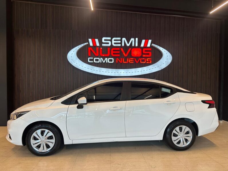 NISSAN VERSA 2021