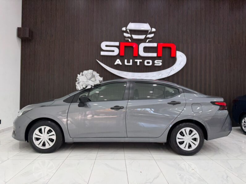 NISSAN VERSA 2025