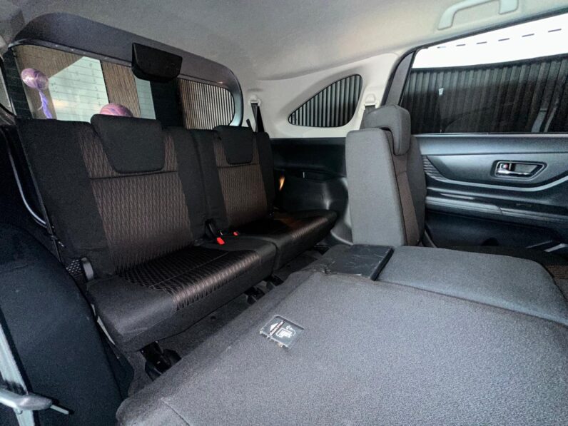 TOYOTA AVANZA 2024