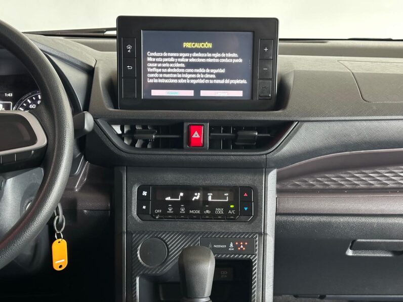 TOYOTA AVANZA 2024