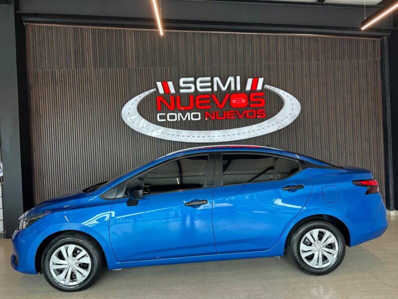 NISSAN VERSA 2024