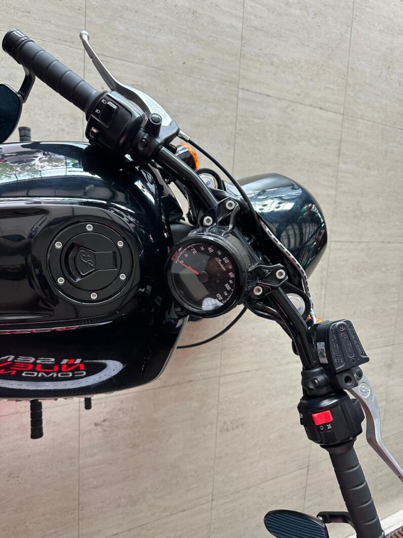 MOTO INDIAN SCOUT BOBBER 2023