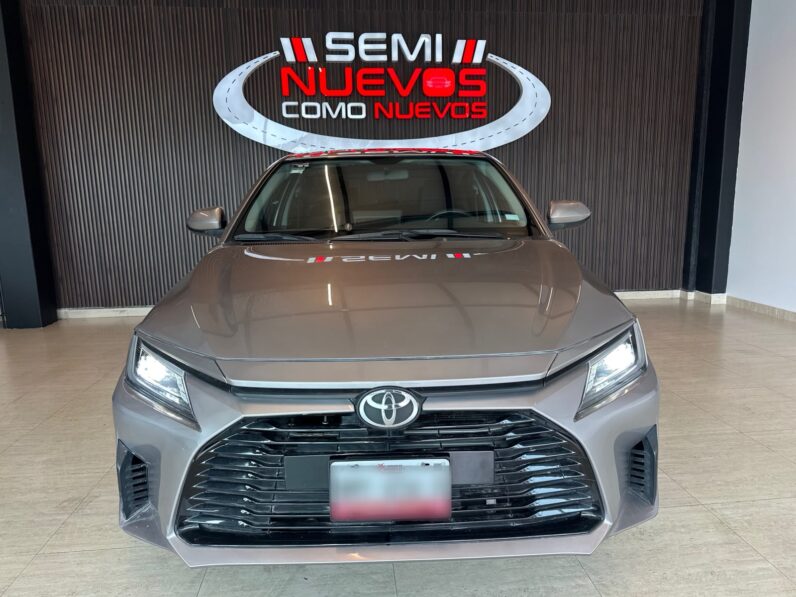 TOYOTA YARIS 2024