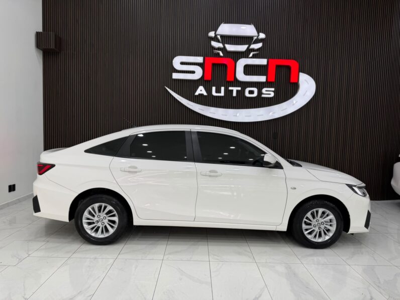 TOYOTA YARIS 2024