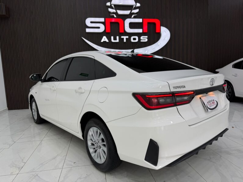 TOYOTA YARIS 2024