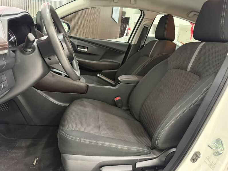 TOYOTA YARIS 2024