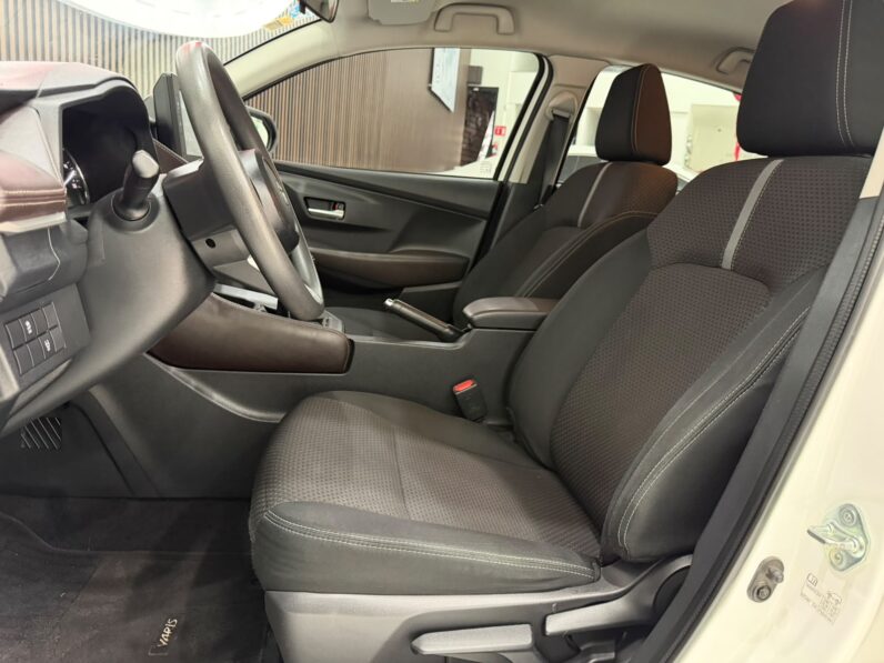 TOYOTA YARIS 2024