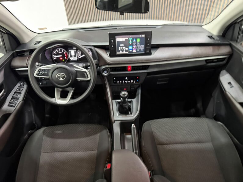 TOYOTA YARIS 2024