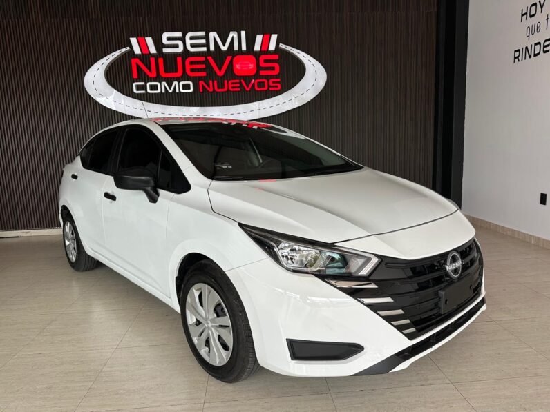 NISSAN VERSA 2024