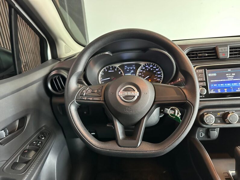 NISSAN VERSA 2024