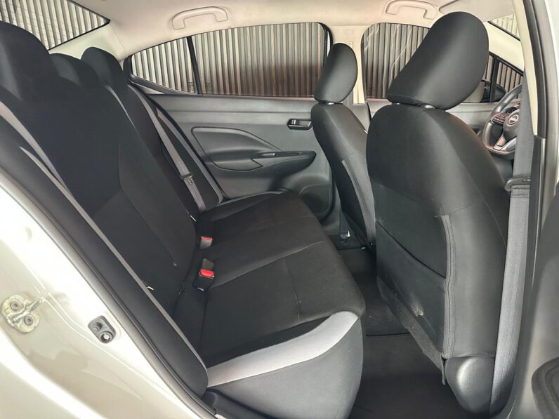 NISSAN VERSA 2024