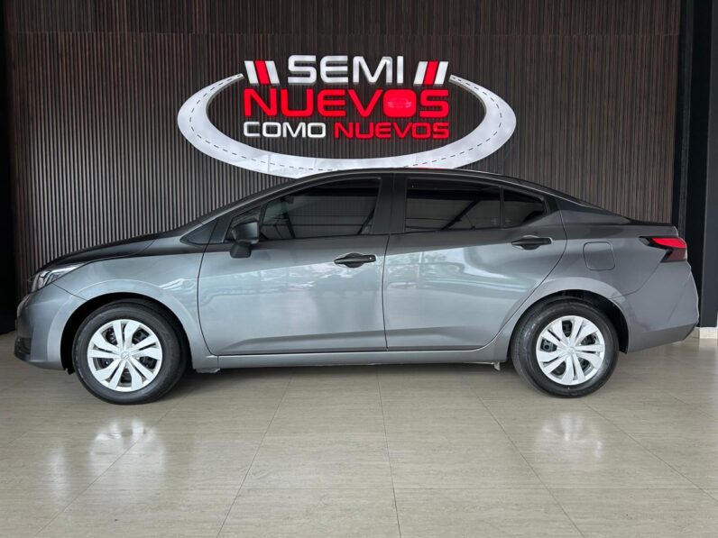 NISSAN VERSA 2025