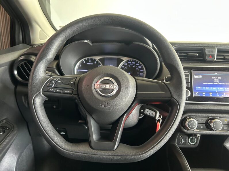 NISSAN VERSA 2025