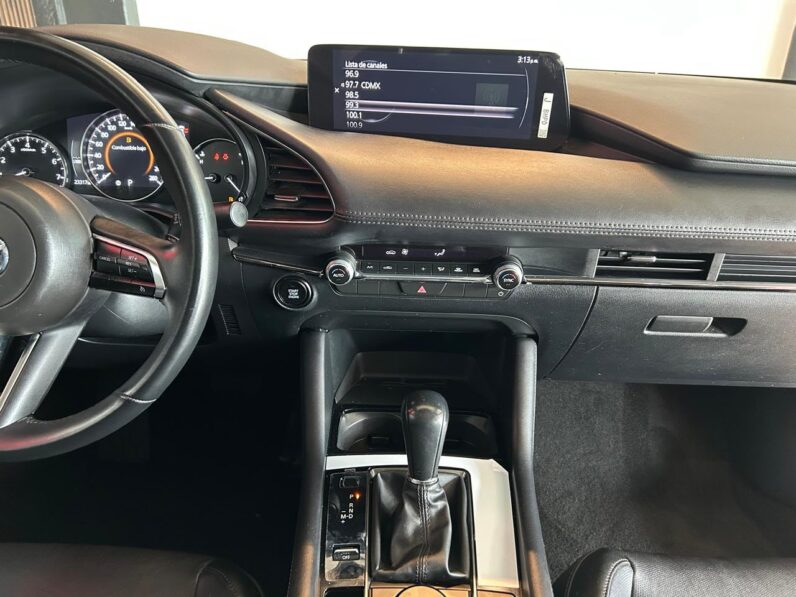 MAZDA 3 2024